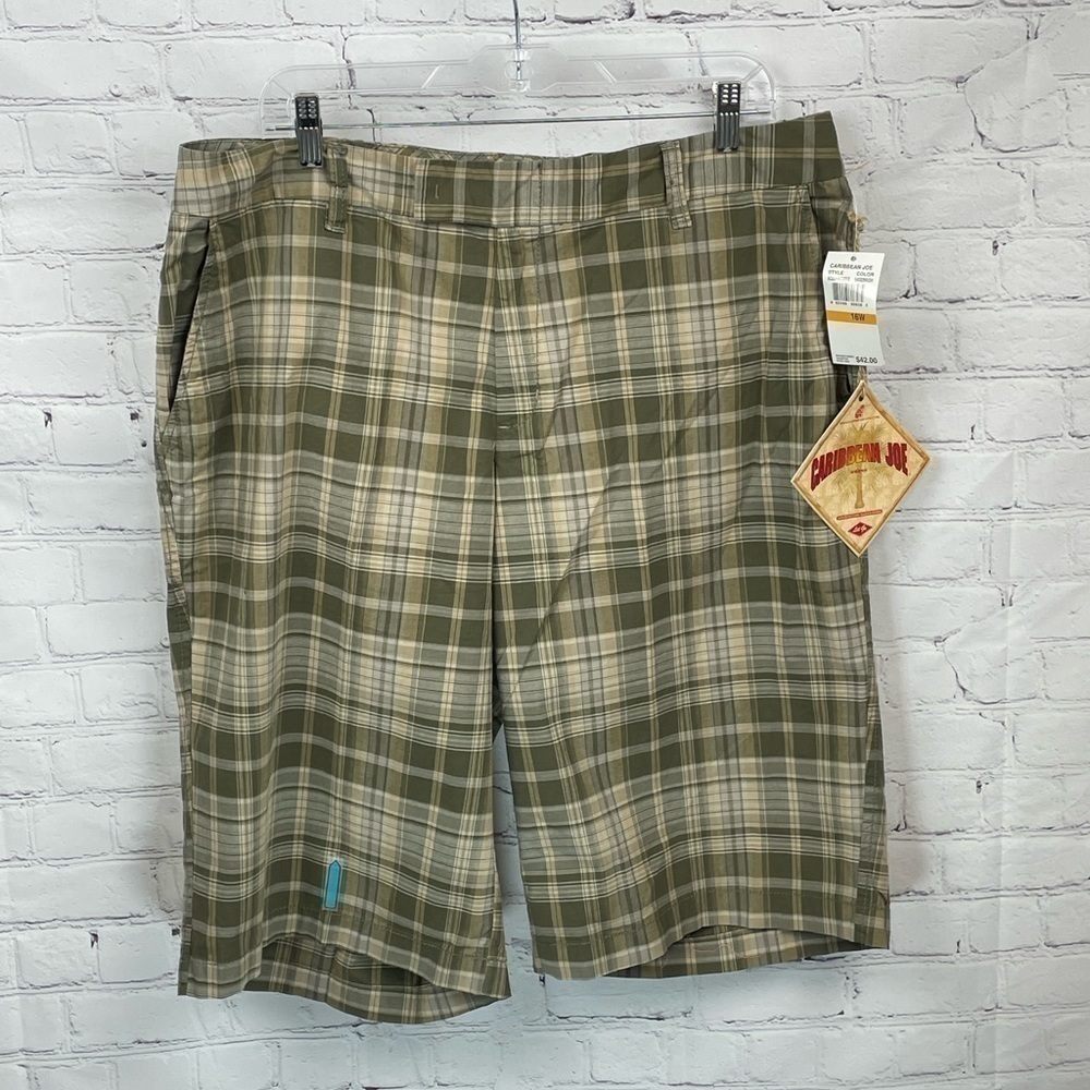 Caribbean Joe Women Shorts Size 14 Sagebrush Green Plaid 4 Pockets NWT